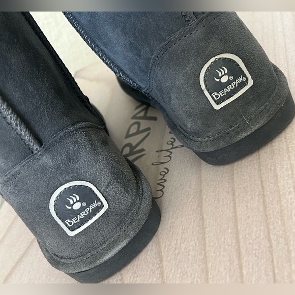 New In Box Bearpaw Cloud II Women's Boots - Picture 2 of 7